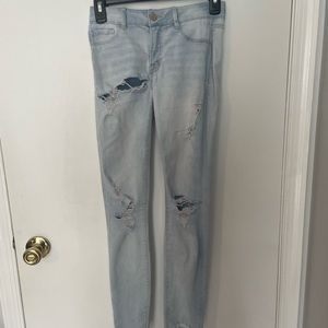 Size 0 Refuge light wash ripped jeans